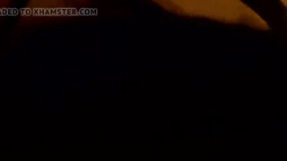 Брюнетка-жена собачьи с большим черным членом в любительском видео