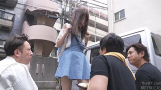 Японский порно фильм с молоденькими азиатками