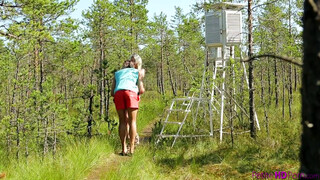 Пацан чпокает любимую с маленькими титьками на прогулке