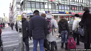 Даша соглашается на проникновение большим членом в попку за деньги